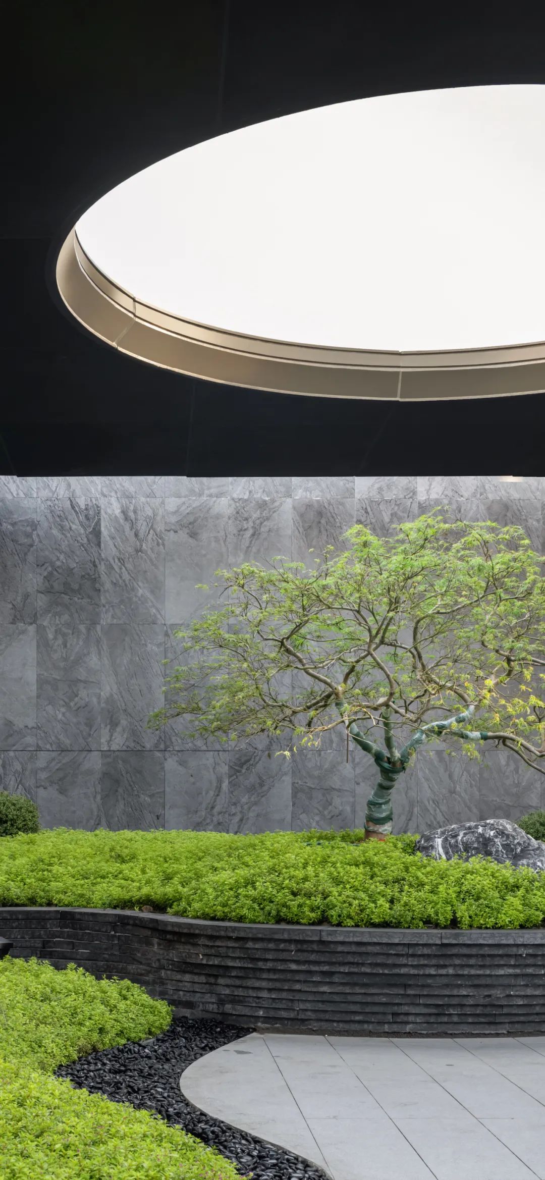 202304101010004430376