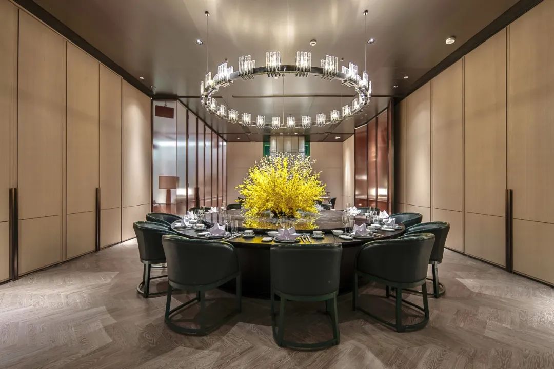 202311031443220456897