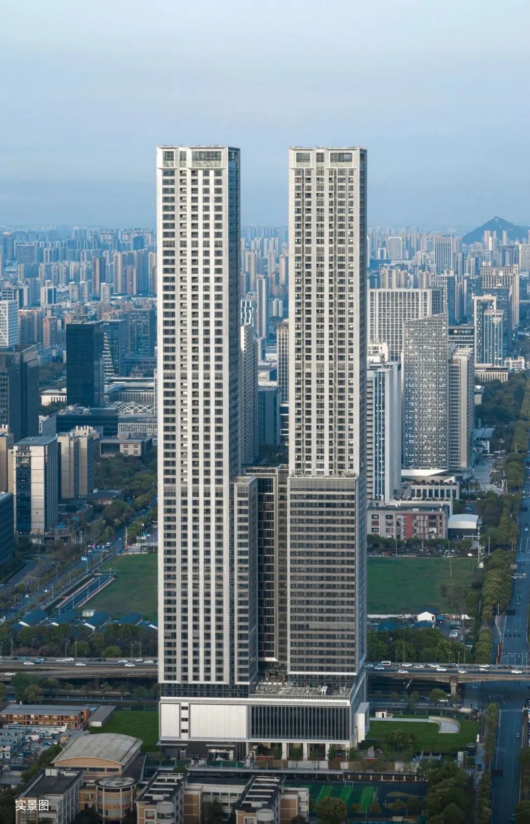 202403041552108412127