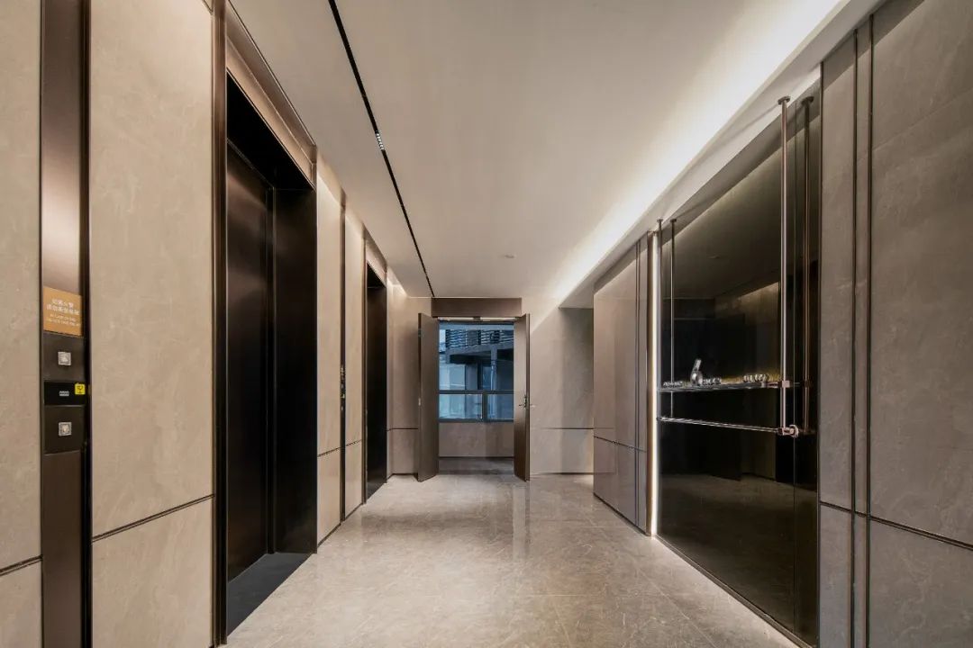 202503211546074630042